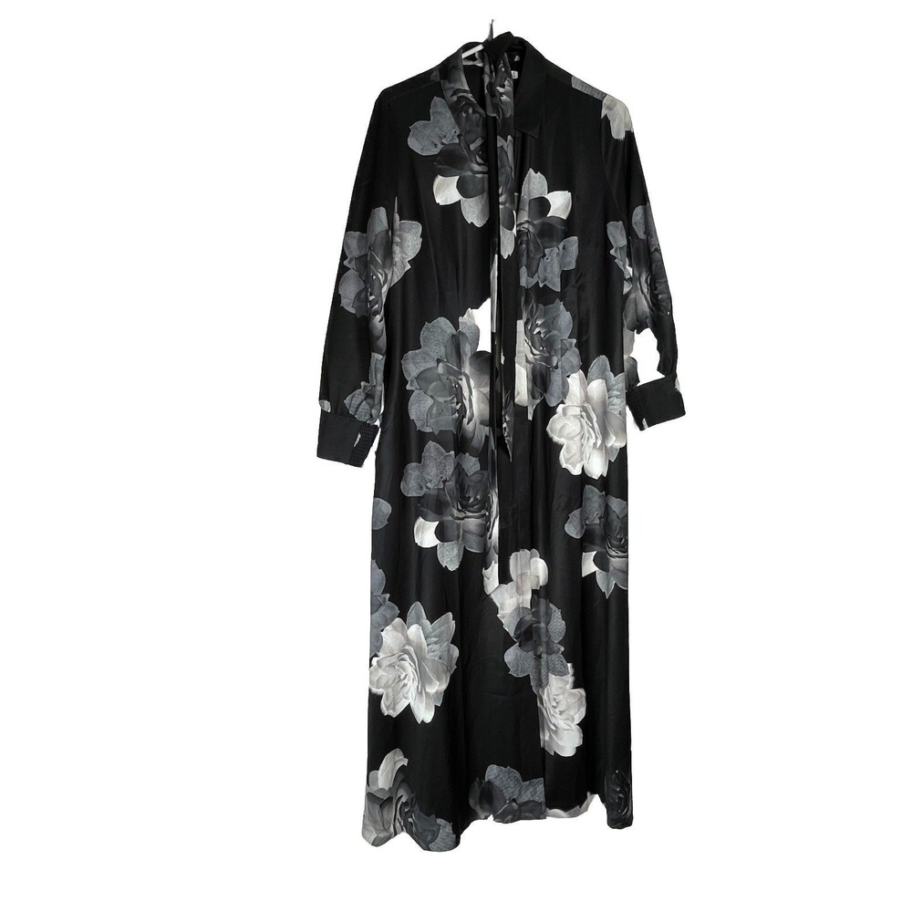 chicos sz 2 petite dress Black White Button Printed Silky Feel Look